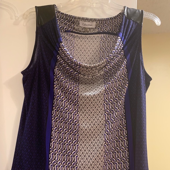 Blouses - Picture 2 of 4